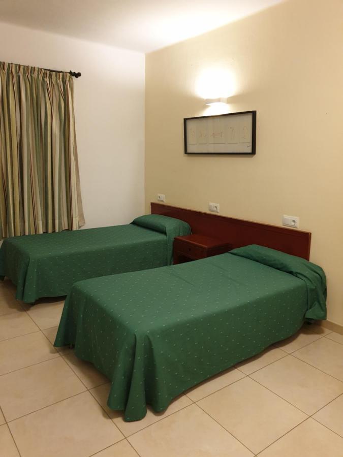 Hostal Maracaibo Can Pastilla  Buitenkant foto