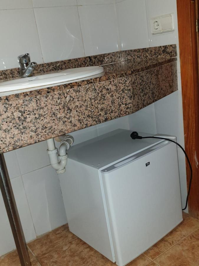 Hostal Maracaibo Can Pastilla  Buitenkant foto