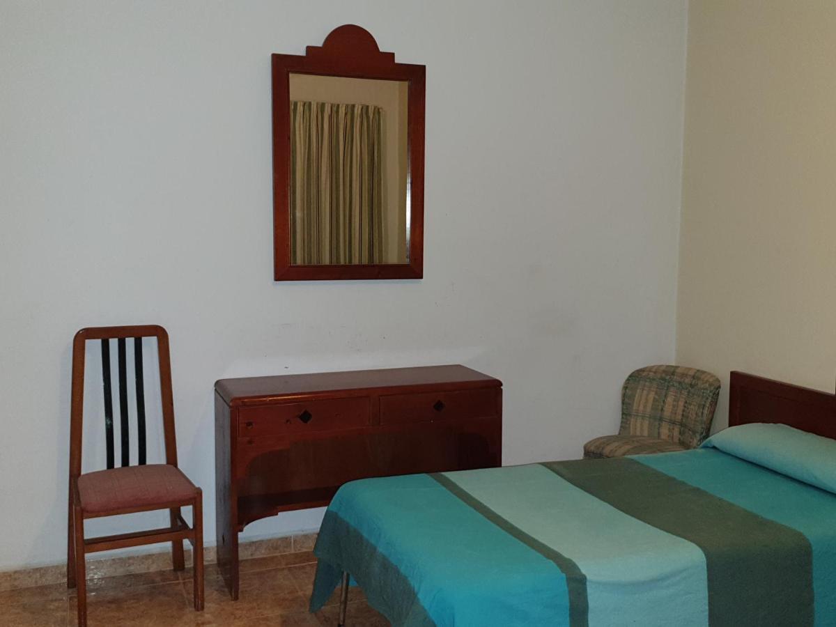 Hostal Maracaibo Can Pastilla  Buitenkant foto